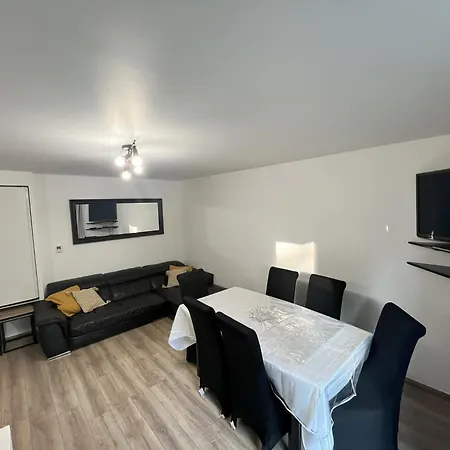 T4 Proche De Paris Apartment *